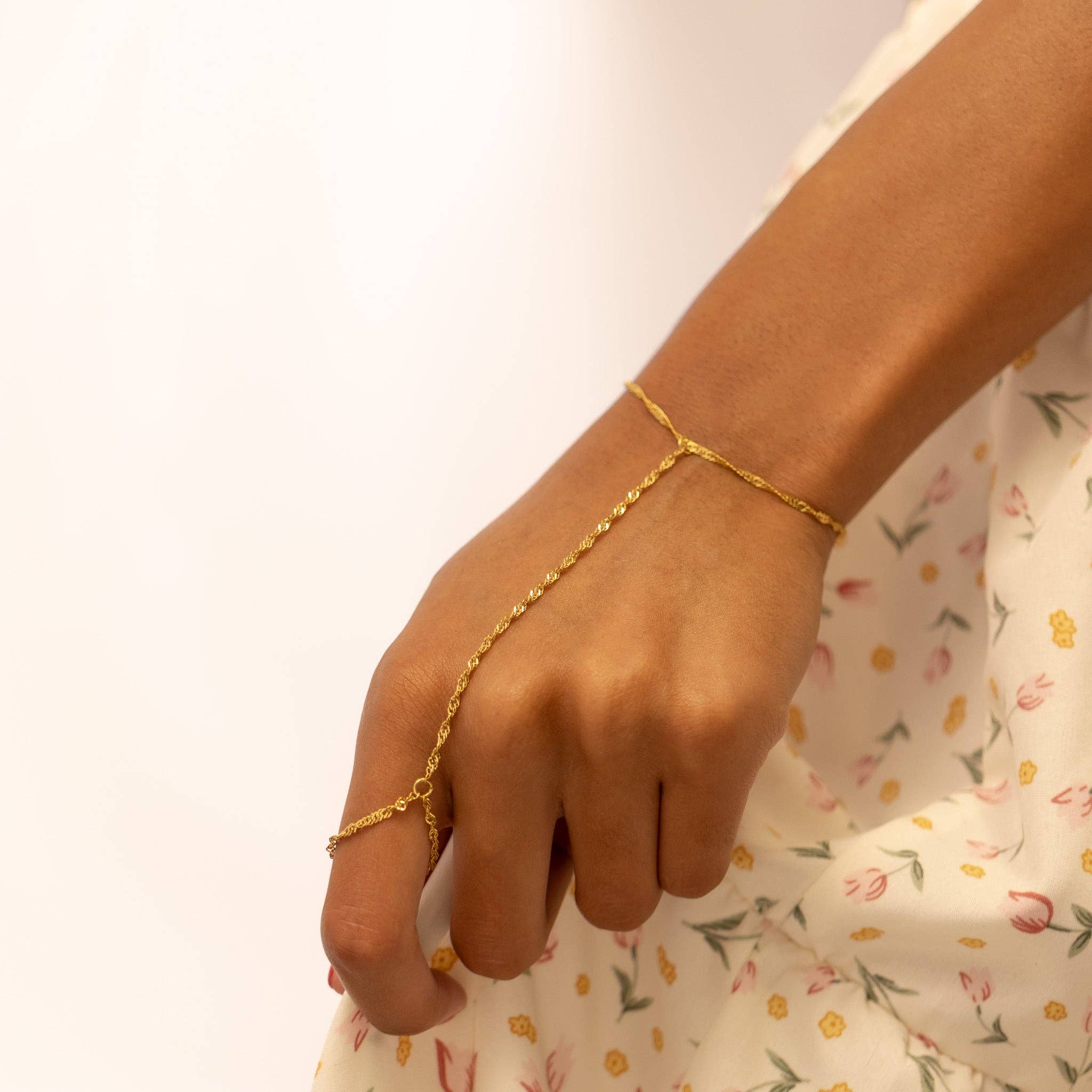 18K Gold PVD Stainless Steel Singapore Hand Chain